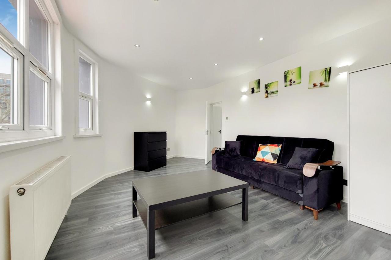 לונדון Lovely 4 Bed Apartment Perfect For Families! מראה חיצוני תמונה